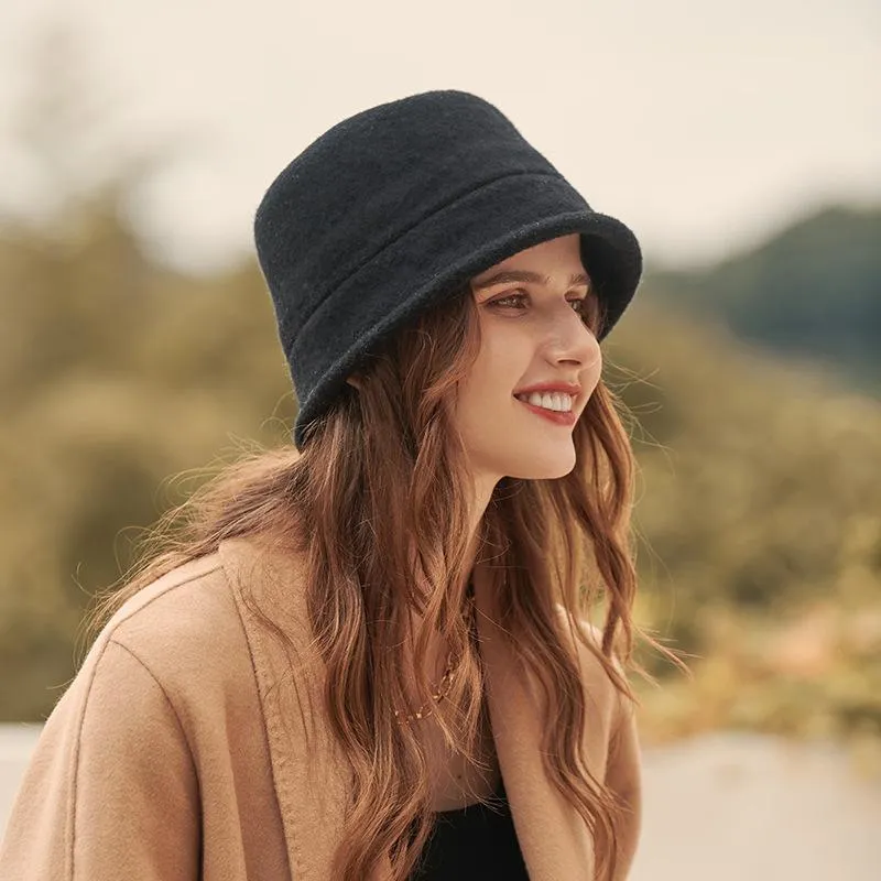 Minimalist Vintage Cloche Hat