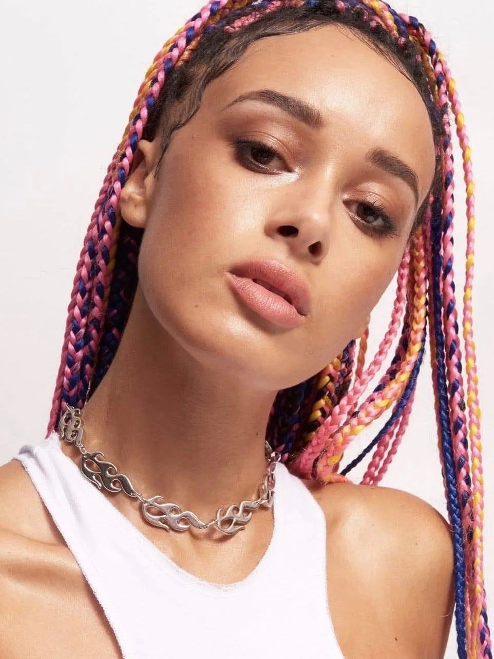 NECKLACE FLAME CHAIN CHOKER