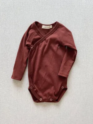 organic cotton wrap onesie - chestnut