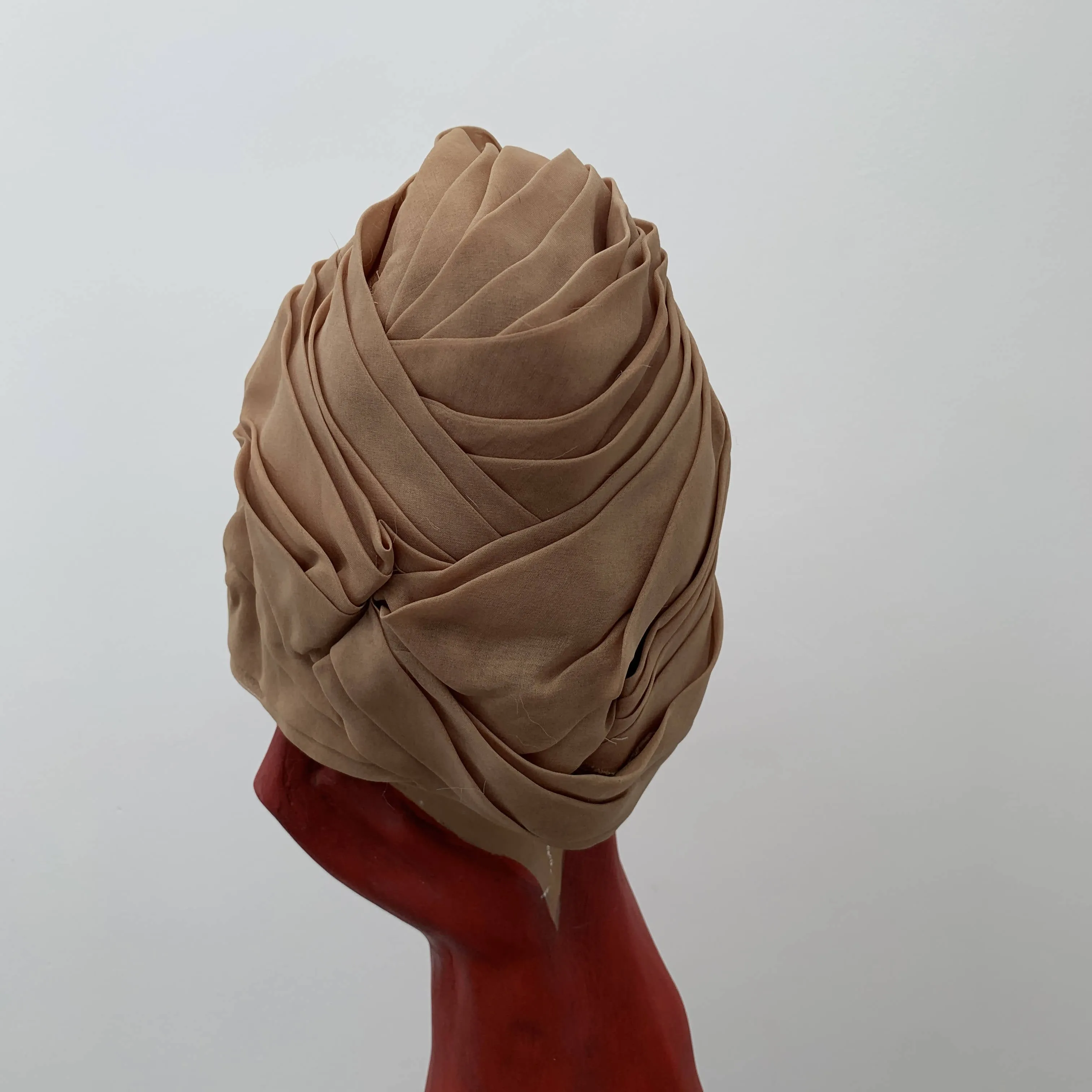 Vintage beige cloche layered hat